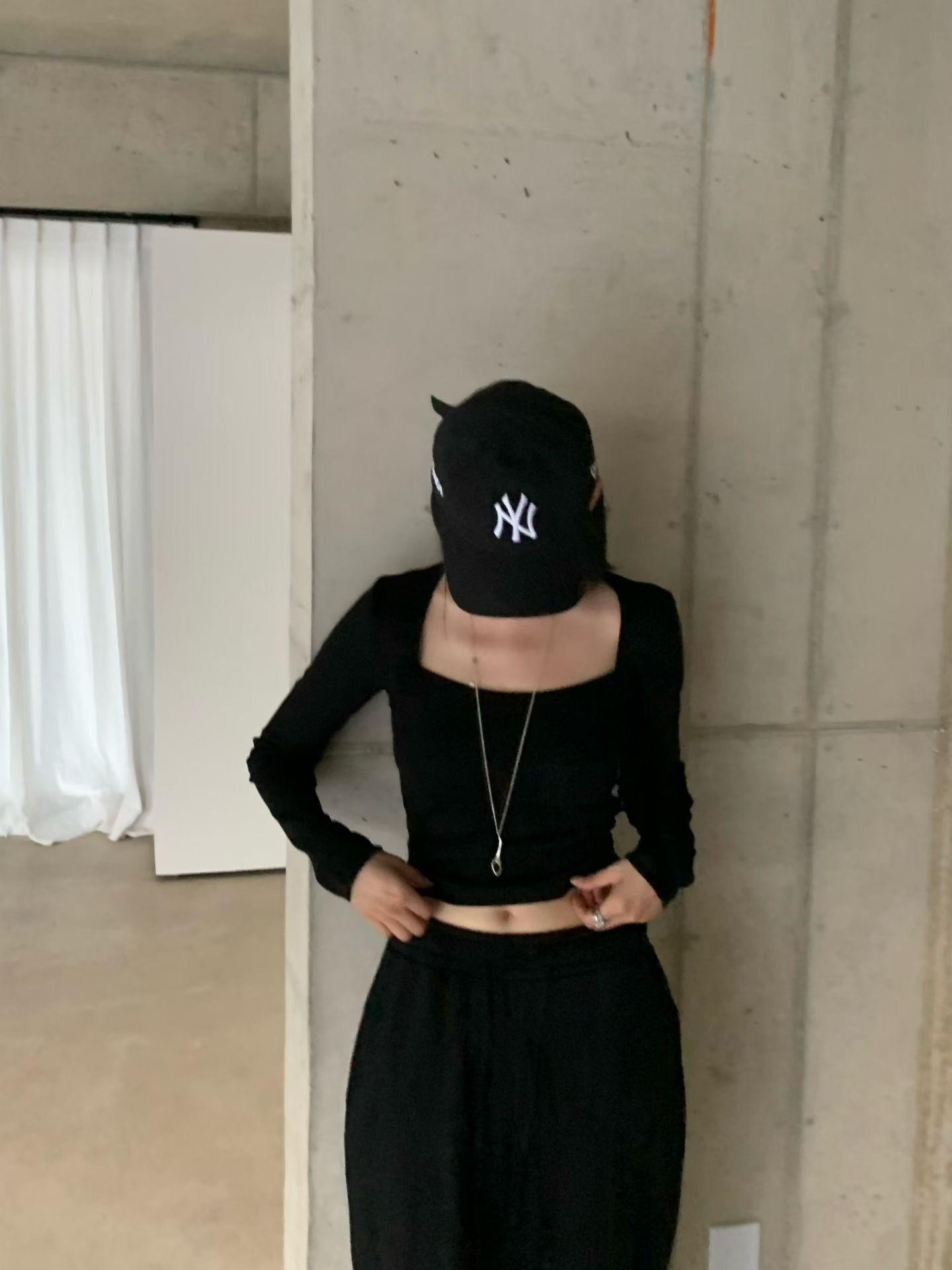小性感寬領棉質上衣